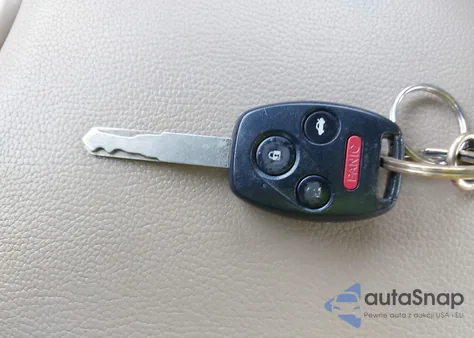 2011 Honda Accord 2.4 Ex from USA, damaged, VIN 1HGCP2F79BA009058